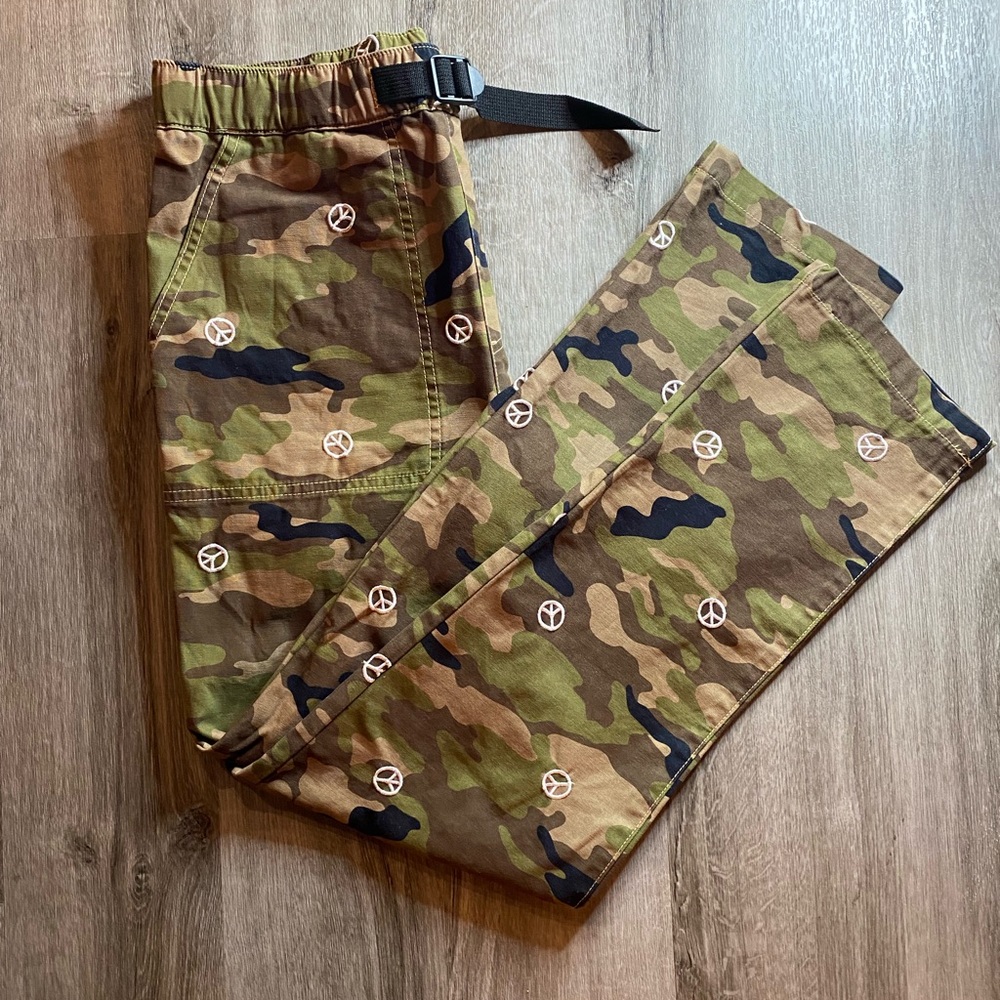 MENS pacsun camo pants